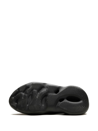 Adidas Yeezy Foam Rnr Carbon