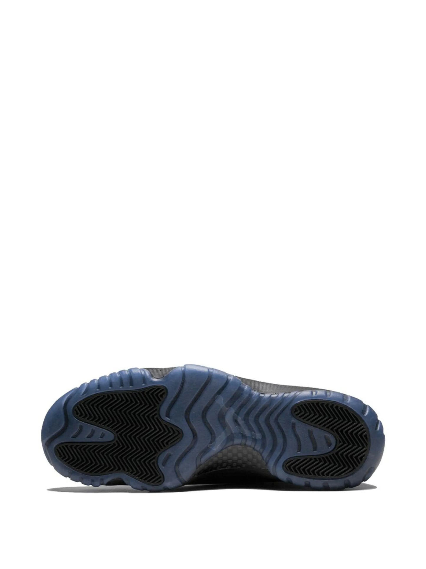 Jordan 11 Retro Cap And Gown