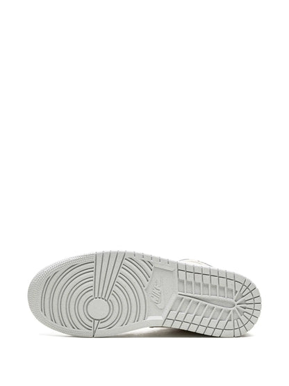 Jordan 1 Mid SE Sanddrift (Women's)