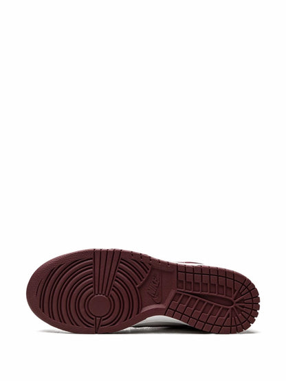 Nike Dunk Low Team Red