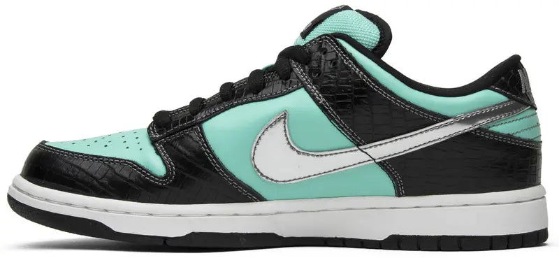 Tiffany & Co. Nike SB Dunk Low Tiffany Diamond Supply Co.